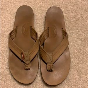 Tan rainbow sandals